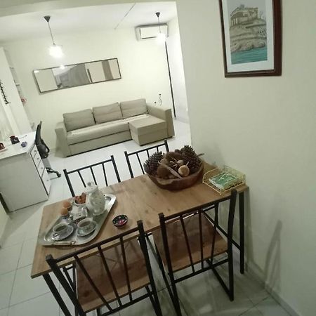Stella'S Jasmine Apartment Thessaloníki Ngoại thất bức ảnh